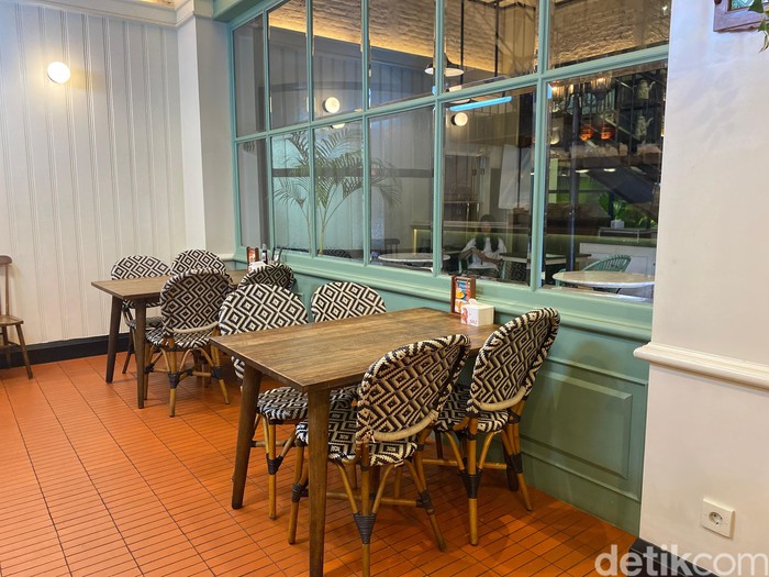 Straits Kopitiam tawarkan menu hidangan peranakan dan Nusantara yang nikmat