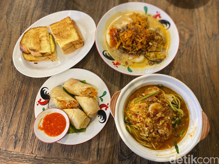 Straits Kopitiam Straits Kopitiam tawarkan menu hidangan peranakan dan Nusantara yang nikmat