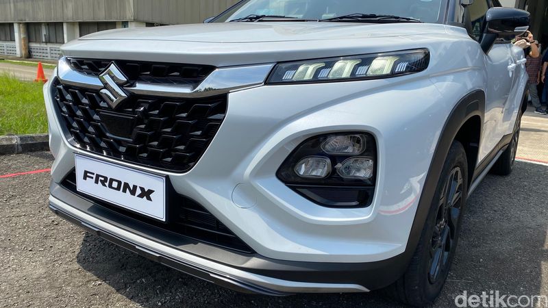 Suzuki Fronx
