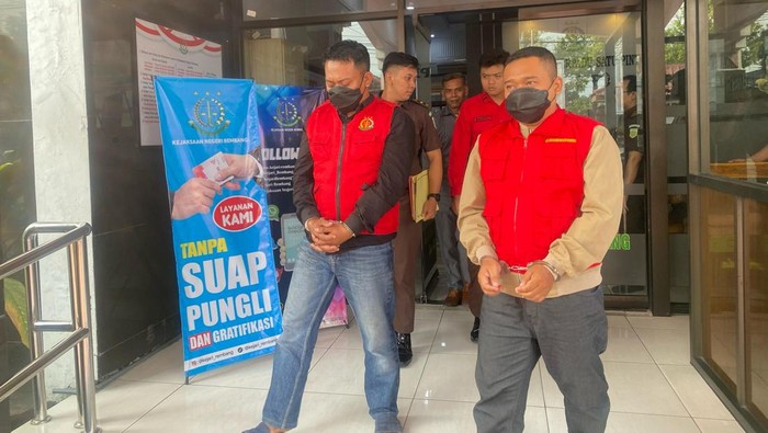 Kejari Rembang menetapkan dua orang tersangka kasus dugaan korupsi dana hibah Pokok Pikiran (Pokir) tahun anggaran 2022. hari ini (30/4/2025).