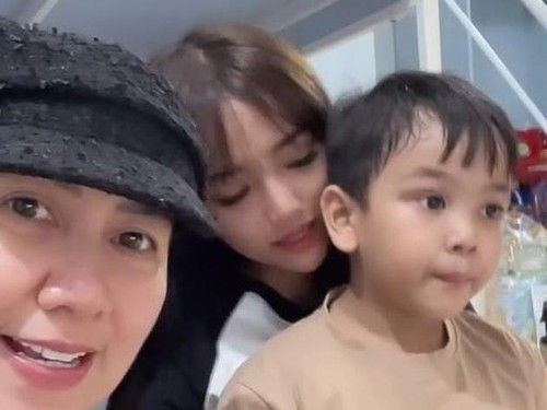 Venna Melinda dan Fuji