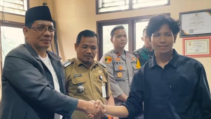 Alan Kurniawan dan MUI Sandai.