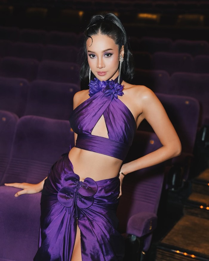 Anya Geraldine di Premier Mendadak Dangdut