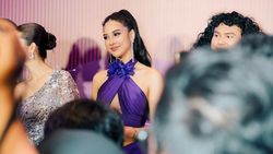 Anya dan Naya yang Doyan Pamer Perut di Mendadak Dangdut