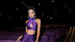 Anya dan Naya yang Doyan Pamer Perut di Mendadak Dangdut