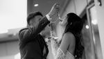 Kebahagiaan Aurelie Moeremans dan Tyler Nyata di 10 Foto Hitam Putih