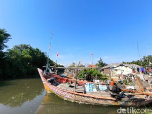 Kesetiaan Slamet Sang Pejuang Keluarga dari Pesisir Cirebon