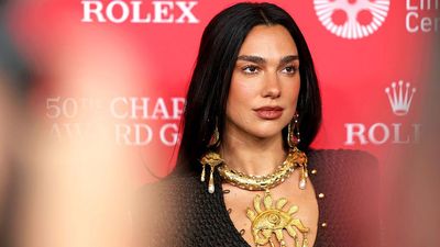 Dua Lipa Pisah Jalan dengan Manajer David Levy Gegara Boikot Kneecap