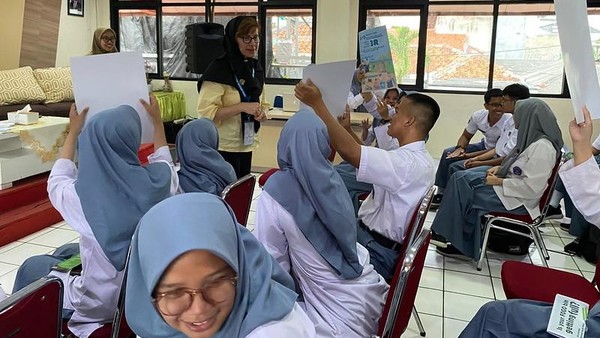 Potret 14 Guru Australia Jalani Pertukaran Budaya dan Pendidikan di Indonesia