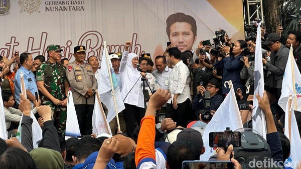 May Day di Surabaya Kondusif, Gubernur Khofifah Terima 17 Poin Tuntutan Buruh