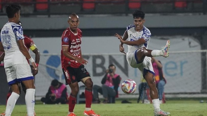Laga Bali United melawan PSIS pada pekan 31 di Stadion Kapten I Wayan Dipta, Bali, Kamis (1/5/2025).
