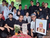 Video Kondisi Mona Ratuliu Setelah Kepulangan Sang Ayah