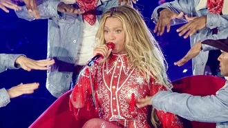 Di Balik Status Miliarder Beyonce, Upah Buruh Brand Fashionnya Cuma Rp 8 Ribu