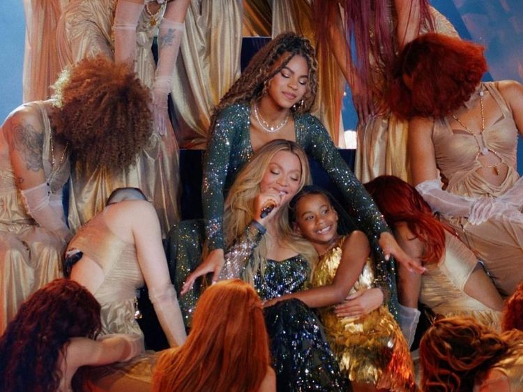 Parade Gaya Beyonce di Konser Cowboy Carter, Aksi Putri Bungsu Jadi Kejutan