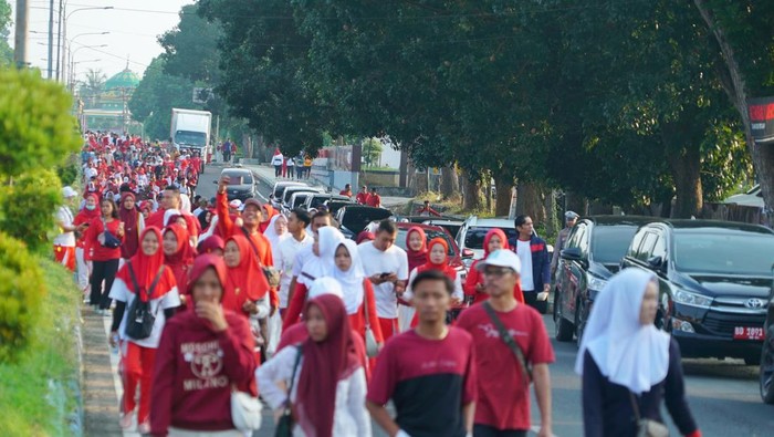 Pemprov Bengkulu menggelar jalan santai untuk para buruh.