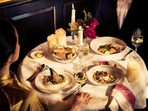 Pria Ini Dilabrak Istri Saat Makan Bersama Selingkuhan di Resto Mewah