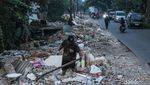Ratusan Bangli di Jalur Air Bekasi Akhirnya Rata dengan Tanah