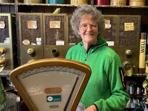 Sedih! Toko Kopi Legendaris Berusia 400 Tahun Ini Tutup Selamanya