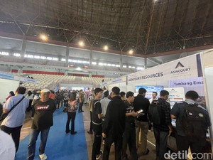 Ratusan Pencari Kerja Padati Job Fair di GOR Pancing saat Peringatan Hari Buruh