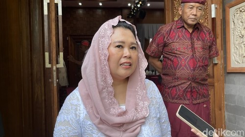 Yenny Wahid saat ditemui di Rumah Jabatan Gubernur Bali, Kamis (1/5/2025). (Rizky Setyo)