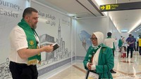 Total terdapat tiga kloter yang akan diberangkatkan pada hari ini, masing-masing terdiri dari jemaah asal Tulungagung dan Kediri.