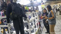 Selama pameran berlangsung, pengunjung dapat merasakan langsung berbagai aktivitas outdoor interaktif, mulai dari Scuba Experience, Paragliding Games, Test Ride Moto Adventure, hingga Airsoft Gun Shooting Test.