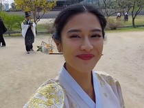 Me Time ala Dian Santro, Baca Buku di Kamar Mandi