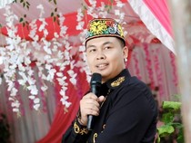 Cerita Doktor Muda Untag Surabaya Pancing Prestasi Generasi Muda Dayak