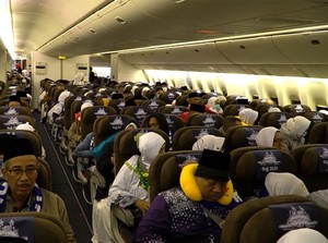Garuda Angkut 4.158 Calon Jemaah Haji di Penerbangan Pertama