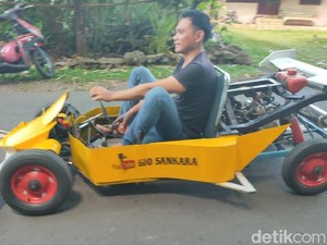 Modal Barang Bekas, Guru SLB di Ciamis Rakit Mobil Impian Masa Kecil