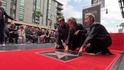 Green Day Dapat Bintang Penghormatan di Hollywood Walk of Fame Green Day Dapat Bintang Penghormatan di Hollywood Walk of Fame