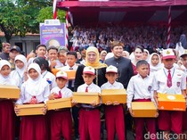 Khofifah Siapkan Bantuan Rp 1 Juta bagi Siswa Tak Lolos SMA/SMK Negeri