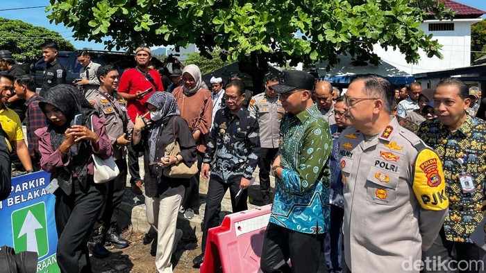 Gubernur Lampung, Rahmat mirzani Djausal bersama Kapolda Lampung, Irjen Helmy Santika