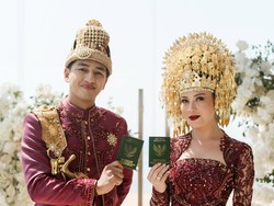7 Foto Pernikahan Harris Vriza & Haviza Devi di Bali, Usung Adat Aceh