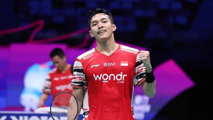 Jonatan Christie membawa Indonesia unggul atas Thailand menjadi 2-1 di perempatfinal Piala Sudirman 2025.