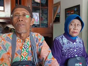 Pasangan Ini Bisa Naik Haji dari Hasil Jual Koran dan Gorengan