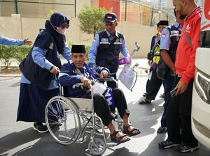 Video Jemaah Haji RI Gelombang Pertama Tiba di Madinah