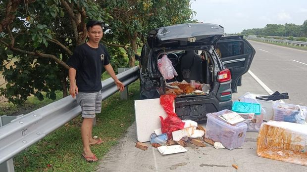 Lamborghini kecelakaan di Tol Jombang-Mojokerto