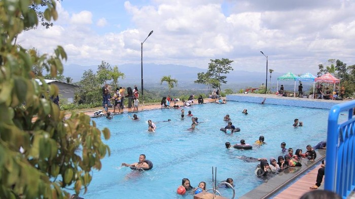Lokasi obyek wisata baru di Ciamis Waterpark Durian Hill di Kecamatan Cipaku Ciamis.