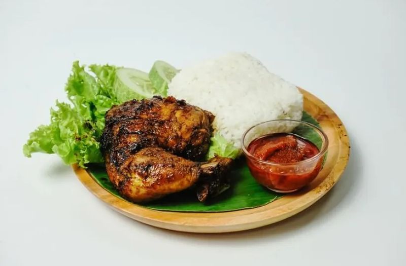 Mantul! Ini 10 Ayam Bakar yang Manis Gurihnya Bikin Nagih