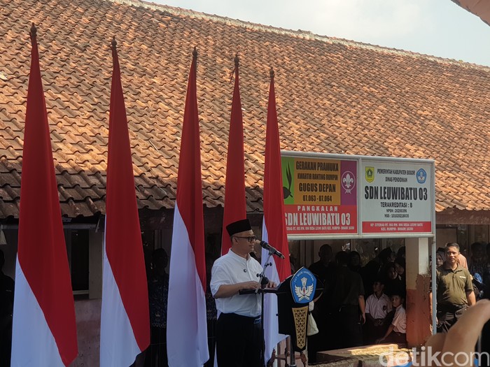 Mendikdasmen mulai program revitalisasi sekolah di SDN Kabupaten Bogor
