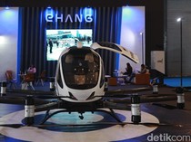 Melihat Langsung Mobil Terbang yang Dipakai iShowSpeed di China