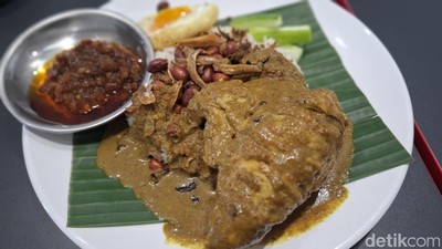 Sedapnya! Nasi Lemak dan Canai Banjir Autentik Malaysia di Gading Serpong