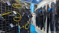 DXI 2025 kembali diselenggarakan di JICC Hal B pada tanggal 2-4 Mei 2025 bertajuk #daretoxplore Extreme Beauty Indonesia. Tak hanya memamerkan alat selam saja, namun juga ada peralatan olahraga darat.