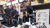 Teruntuk tiket masuk DXI 2025, harganya Rp 50 ribu untuk satu hari. Bila traveler ingin lebih hemat harganya Rp 120 ribu untuk tiga hari.