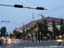 Seluruh Bali Mati Listrik, Polisi Atur Lalin Manual di Jalur Denpasar-Gilimanuk