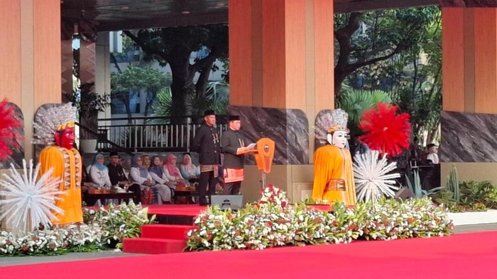 Pramono Anung saat Upacara Peringatan Hardiknas