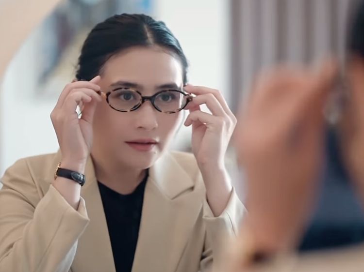 Prilly Latuconsina Jadi Sasaran WA Gak Senonoh, Ngaku Omara Esteghlal