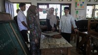 Program ini merupakan bagian dari Program Hasil Terbaik Cepat (PHTC) Presiden Prabowo Subianto, sebagai upaya memberikan ruang belajar yang aman dan sehat untuk semua anak Indonesia.