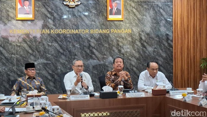 Rapat koordinasi Koperasi Desa Merah Putih